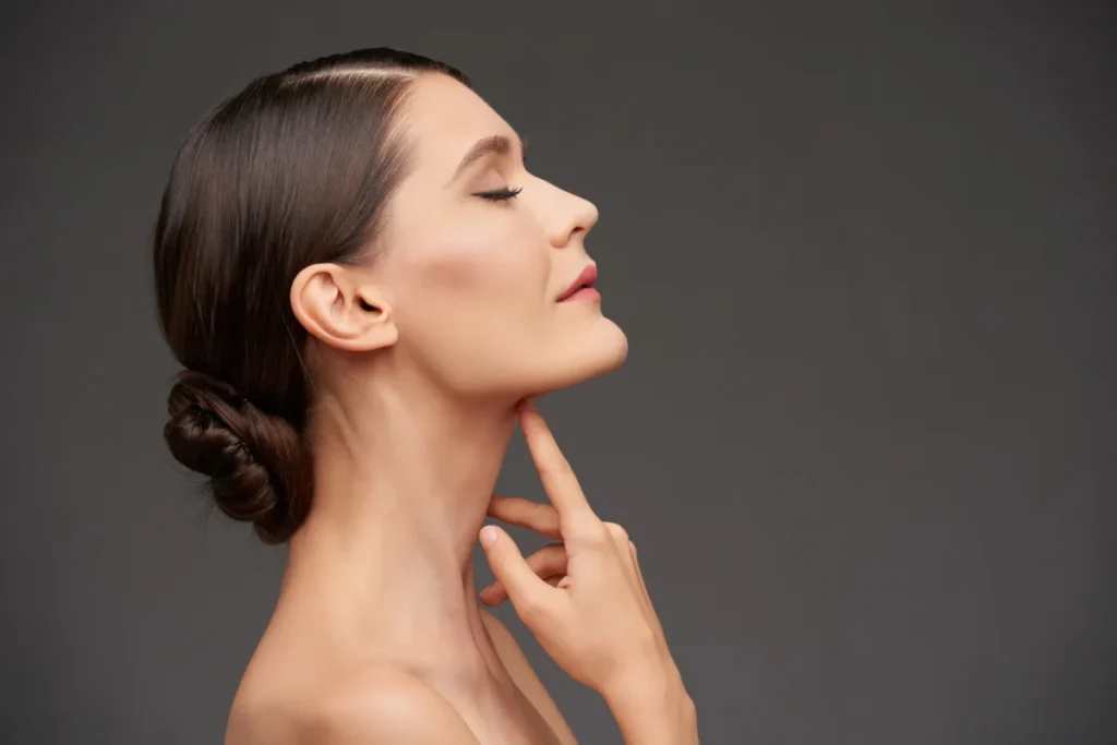 nefertiti-neck-lift